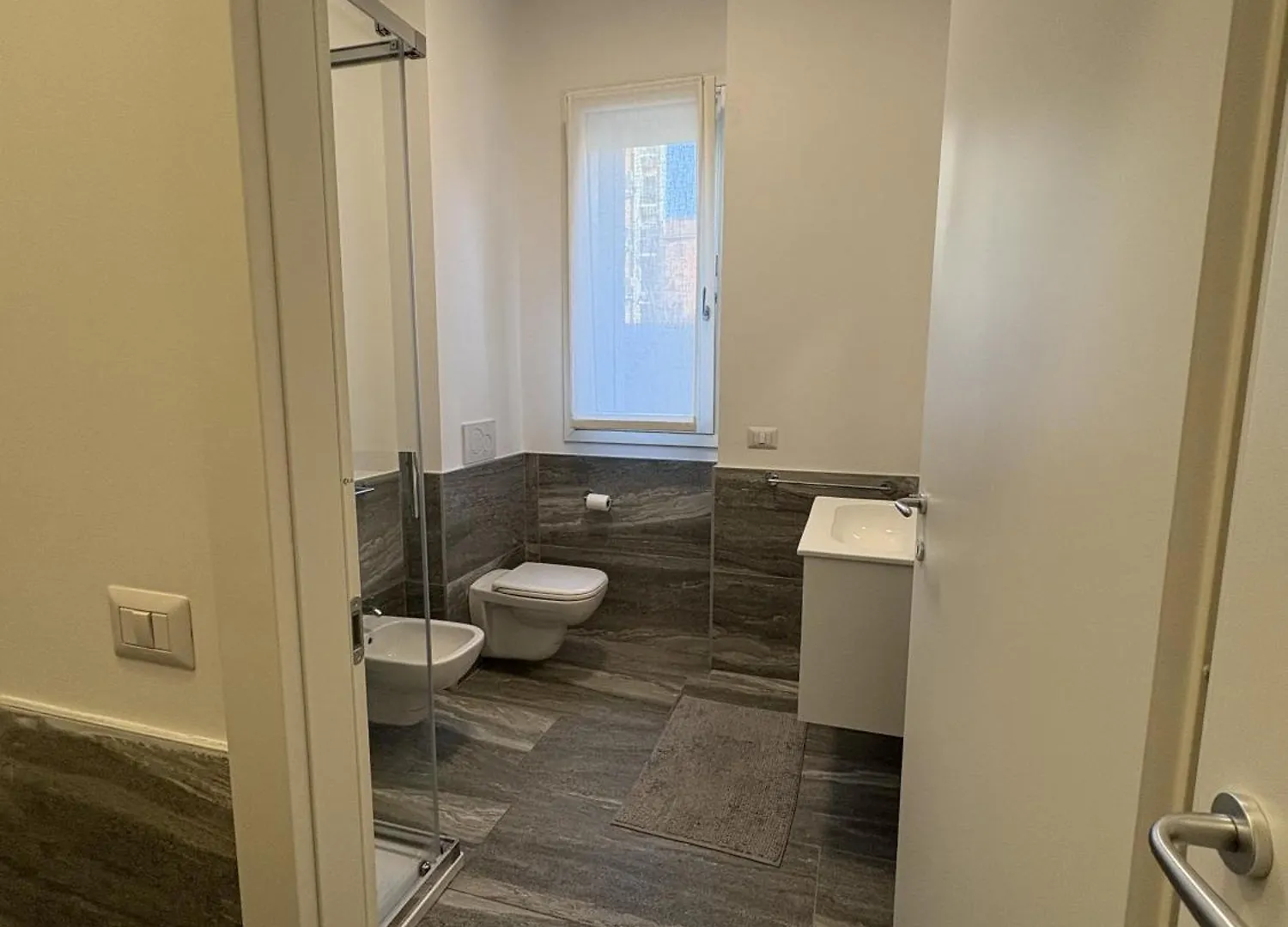 Essential Apartment سستو سان جوفاني 0*,