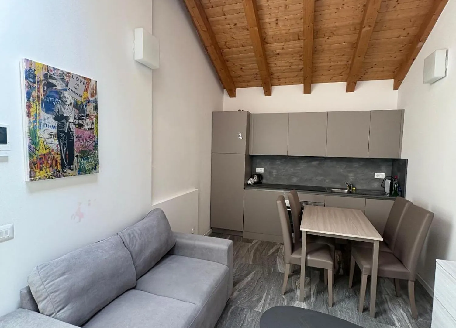 Essential Apartment Sesto San Giovanni Italie